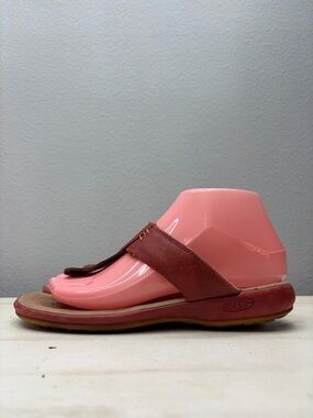 Keen Red Leather Thong Sandals Size 7.5